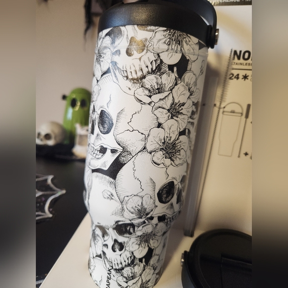 Hydrapeak- "NOMAD" 40oz Insulated Stainless-Steel Travel Tumbler - Picture 2 of 6